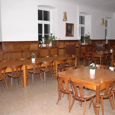 Nikolauskloster Jüchen Eksteriør bilde